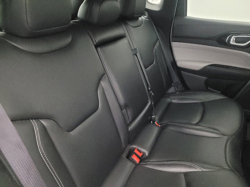 Used 2025 Jeep Compass Limited AWD/4WD image 19