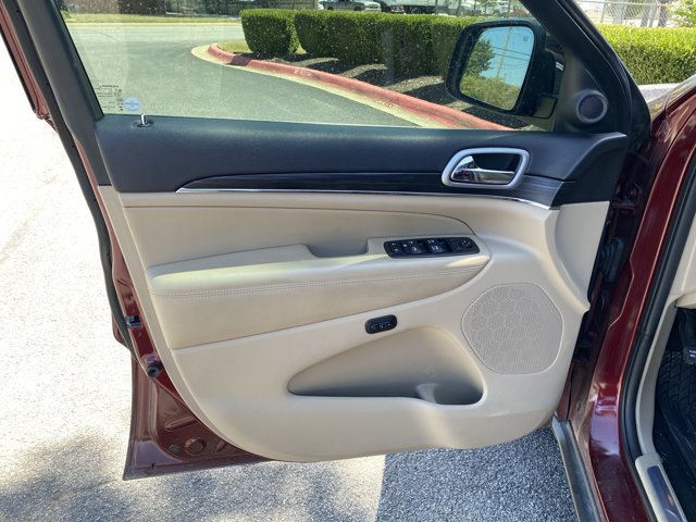 Used 2019 Jeep Grand Cherokee Limited w/ Luxury Group II RWD image 16