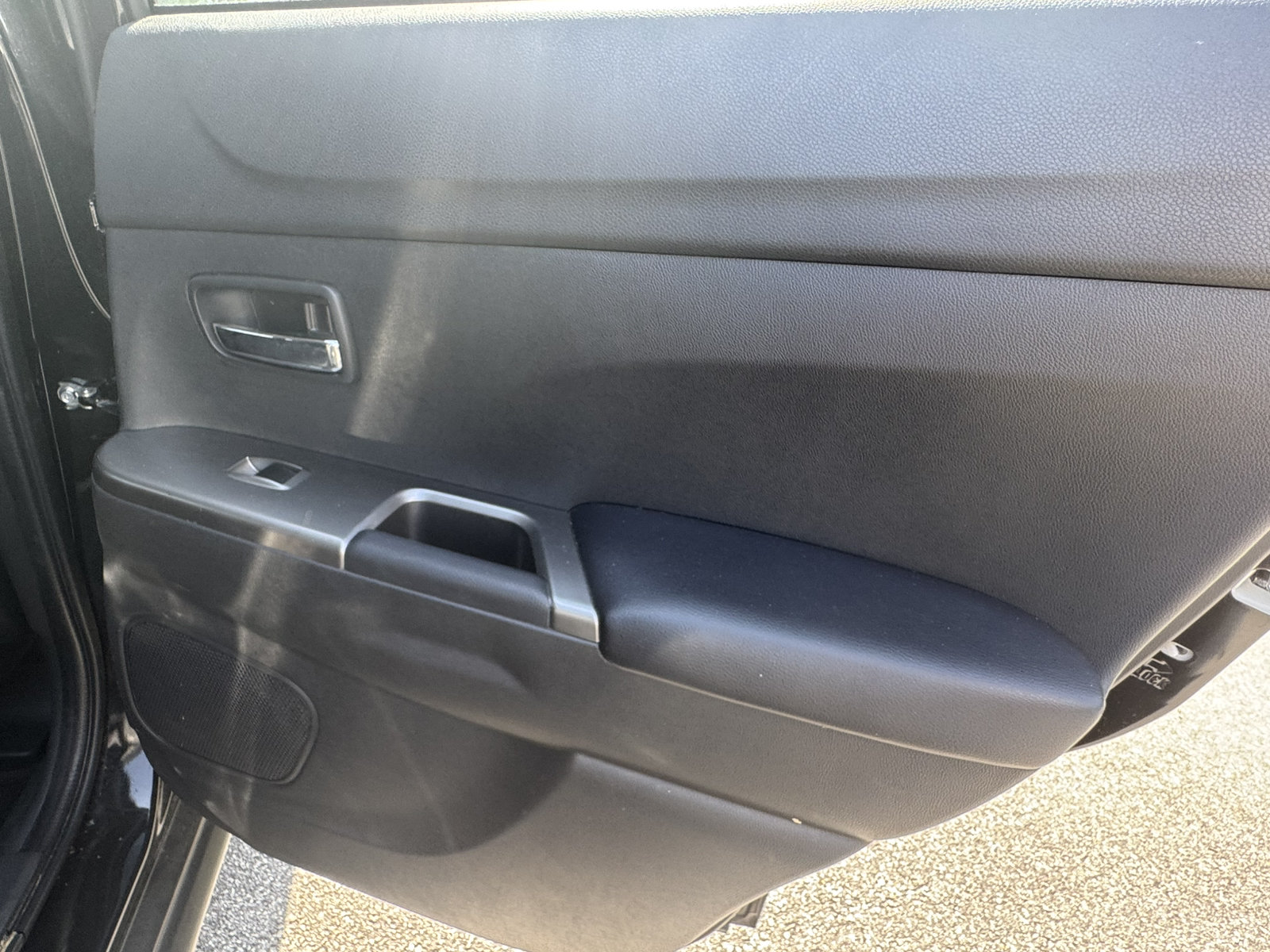 Used 2024 Mitsubishi Outlander Sport ES AWD/4WD image 17