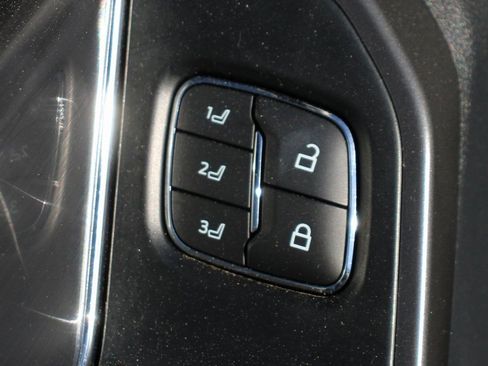 Used 2024 Ford F150 Lariat w/ Equipment Group 502A High image 20