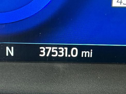 Used 2022 Ford Explorer Platinum w/ Equipment Group 601A image 20