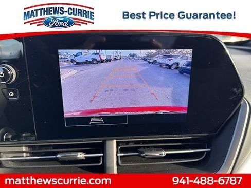 Used 2025 Chevrolet Trax RS w/ Sunroof Package image 17