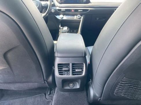 Used 2020 Hyundai Sonata Limited image 30