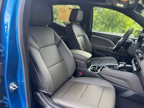 Used 2024 Chevrolet Colorado ZR2 w/ ZR2 Convenience Package III AWD/4WD image 21