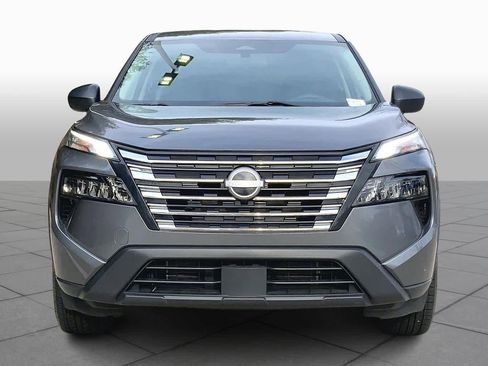 Used 2024 Nissan Rogue S image 3