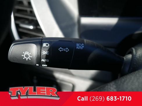 Used 2024 Kia Seltos LX AWD/4WD image 23