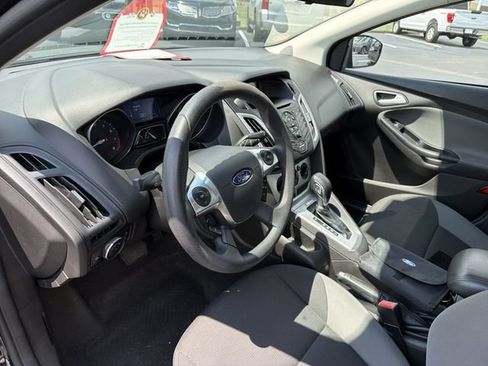 Used 2013 Ford Focus SE FWD image 20