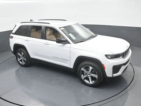 New 2026 Jeep Grand Cherokee Limited RWD image 49