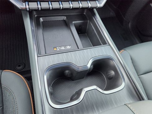 New 2026 GMC Acadia AT4 w/ LPO, Floor Liner Package image 14