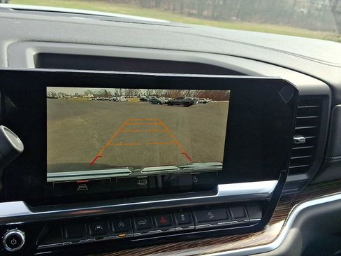 New 2026 GMC Sierra 1500 SLE image 16