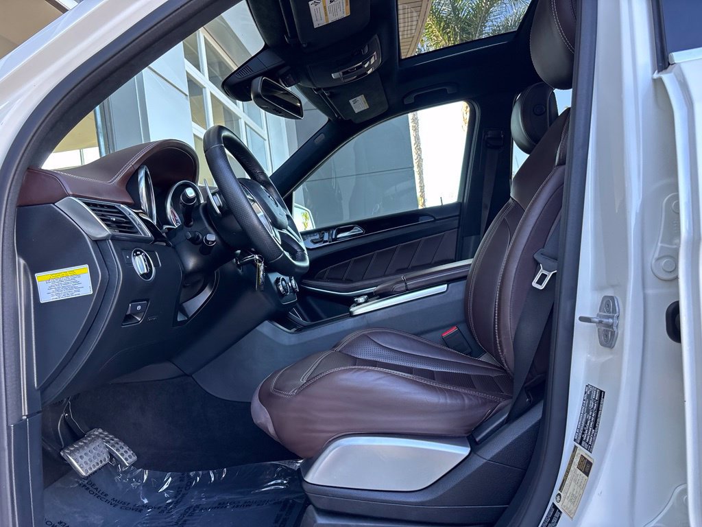 Used 2013 Mercedes-Benz GL 63 AMG 4MATIC image 33