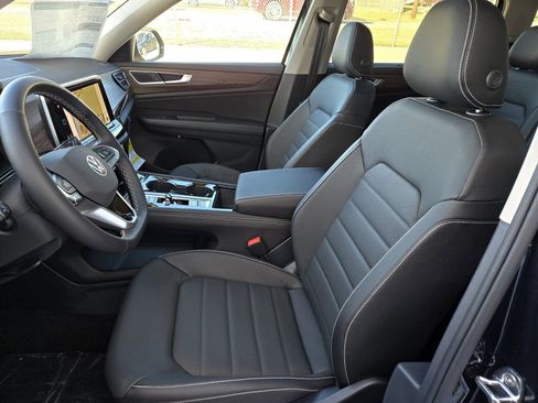 New 2025 Volkswagen Atlas SEL image 18