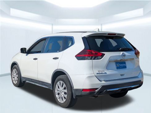 Used 2020 Nissan Rogue S image 4