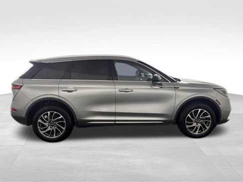 Used 2022 Lincoln Corsair AWD w/ Equipment Group 101A image 11