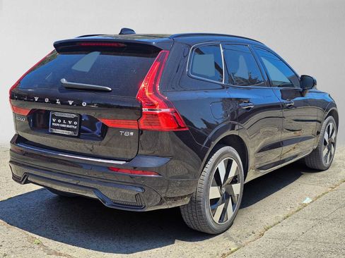 Certified 2025 Volvo XC60 T8 Plus w/ Protection Package Premier AWD/4WD image 3