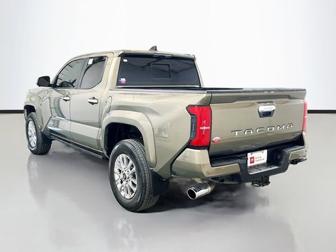 Used 2025 Toyota Tacoma Limited AWD/4WD image 6