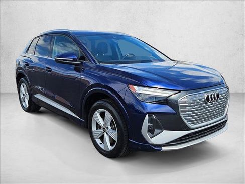 Used 2023 Audi Q4 e-tron Premium Plus w/ Premium Plus AWD/4WD image 3