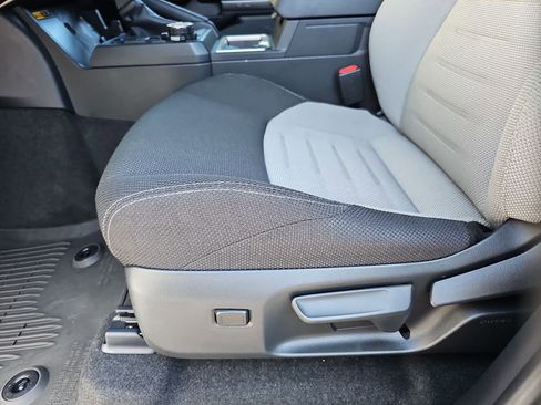 Certified 2025 Toyota 4Runner 4WD image 17