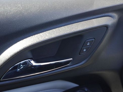 New 2026 Chevrolet Trax LT w/ LT Convenience Package FWD image 20