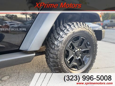 Used 2016 Jeep Wrangler Sport AWD/4WD image 9
