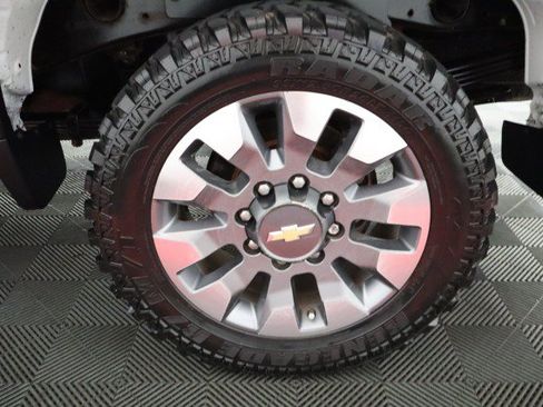 Used 2022 Chevrolet Silverado 2500 Custom w/ Custom Value Package AWD/4WD image 73