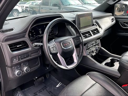 Used 2024 GMC Yukon SLT AWD/4WD image 18