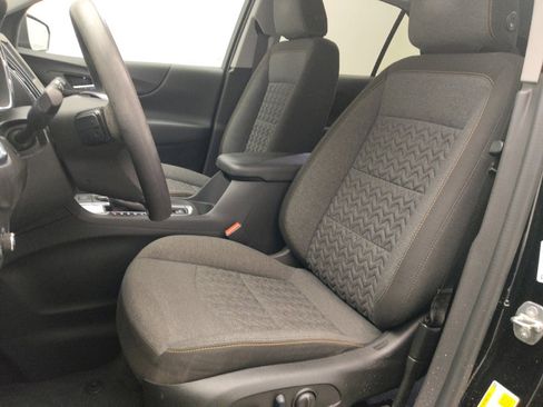 Used 2024 Chevrolet Equinox LT FWD image 17