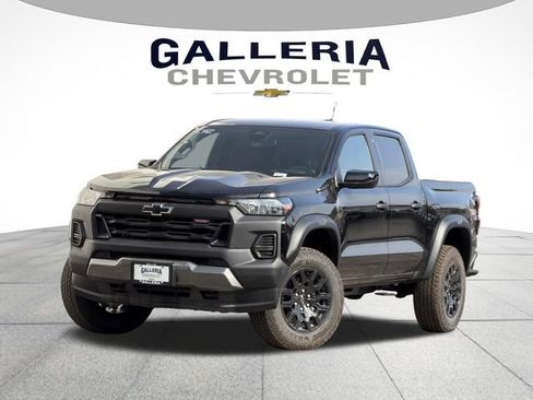 New 2026 Chevrolet Colorado Trail Boss AWD/4WD image 1