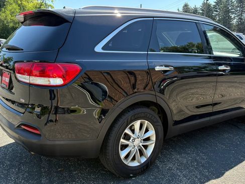 Used 2016 Kia Sorento AWD image 12