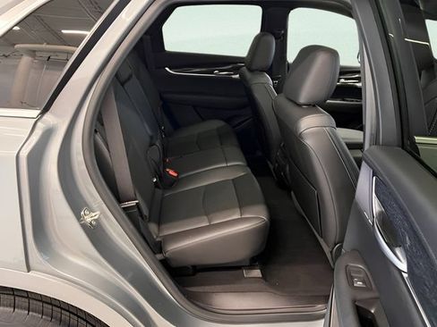Certified 2023 Cadillac XT5 Premium Luxury w/ Technology Package AWD/4WD image 8