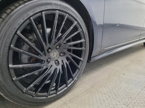 Used 2017 Lincoln Continental Select image 31