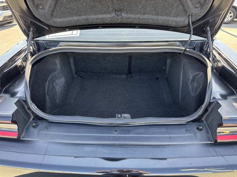 Used 2015 Dodge Challenger SXT Plus image 20