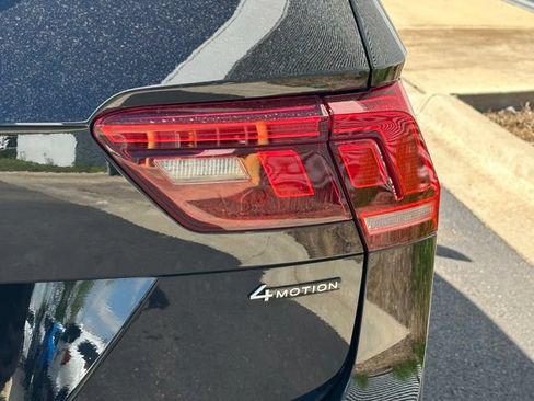 Certified 2024 Volkswagen Tiguan SE R-Line AWD/4WD image 14