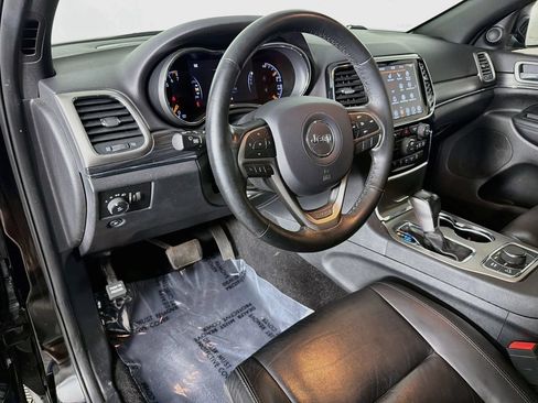 Used 2020 Jeep Grand Cherokee Limited AWD/4WD image 9