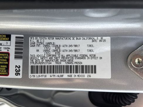 Used 2025 Toyota Tacoma SR5 image 29