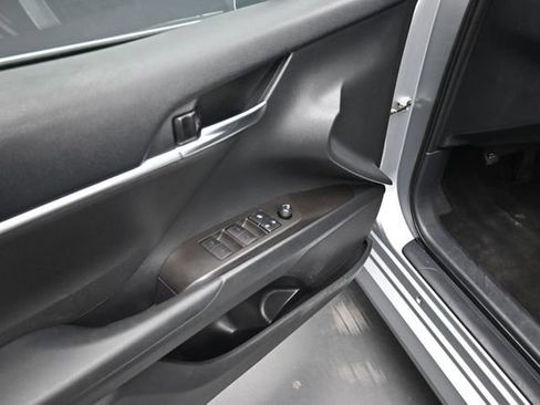 Used 2022 Toyota Camry LE FWD image 14