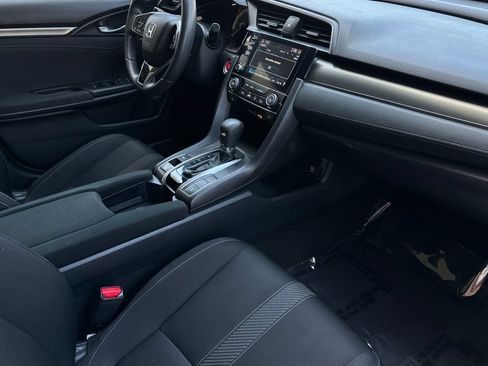 Used 2019 Honda Civic EX image 16