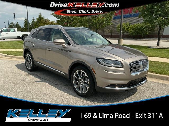 Used 2021 Lincoln Nautilus Reserve AWD/4WD image 1
