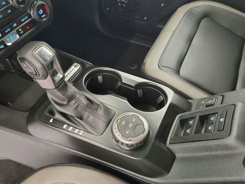 New 2025 Ford Bronco Outer Banks image 14