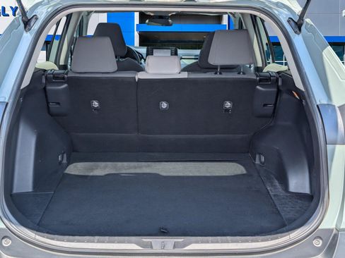Used 2019 Toyota RAV4 XLE FWD image 10