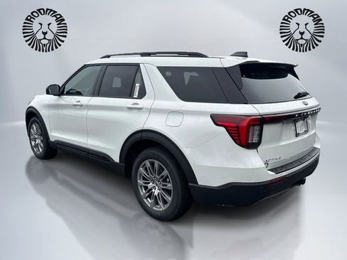New 2026 Ford Explorer Active w/ Active Comfort Package image 7