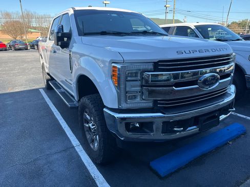 Used 2018 Ford F250 Lariat w/ Lariat Ultimate Package image 1