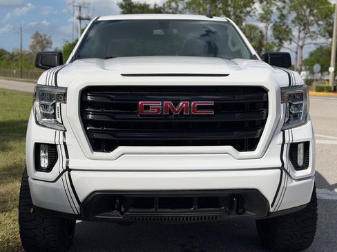 Used 2020 GMC Sierra 1500 Elevation w/ Elevation Value Package image 8