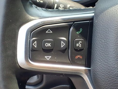 Used 2019 RAM 1500 Laramie AWD/4WD image 12