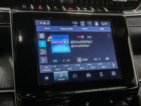Used 2024 Jeep Grand Cherokee Altitude AWD/4WD image 19