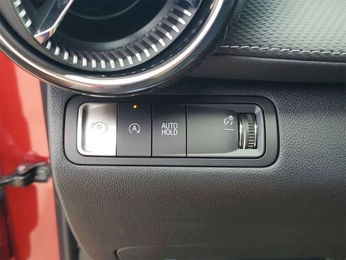 New 2026 Chevrolet Equinox LT w/ Convenience Package II image 30