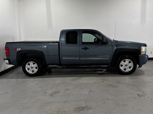 Used 2011 Chevrolet Silverado 1500 LT w/ All-Star Edition AWD/4WD image 17