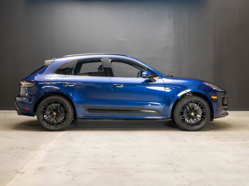 Certified 2023 Porsche Macan GTS AWD/4WD image 8