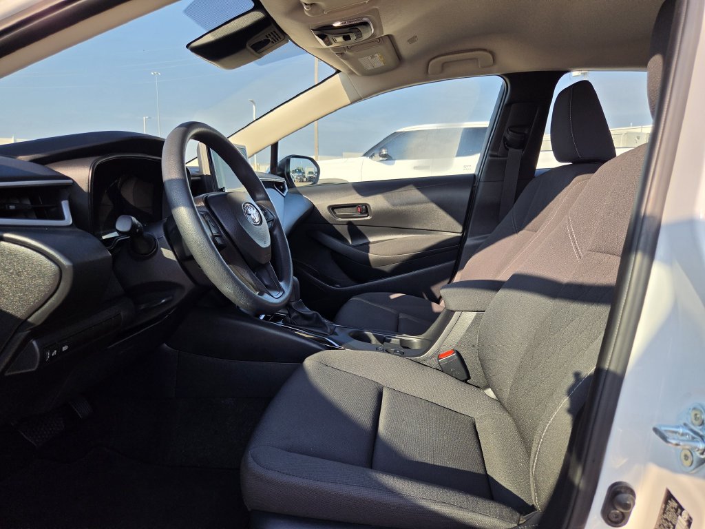 Used 2026 Toyota Corolla LE FWD image 26