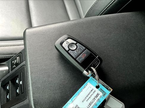 Used 2024 Ford Bronco Everglades AWD/4WD image 35
